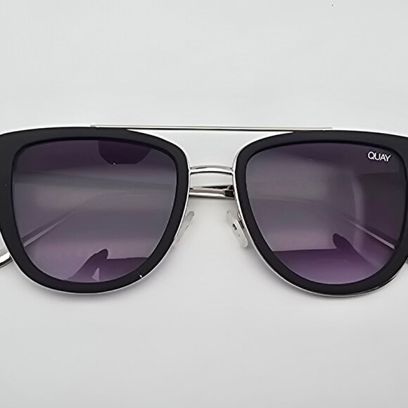 Quay Australia French Kiss Silver Black Frame Smoke Flat Lens Aviator Sunglasses - Picture 13 of 16